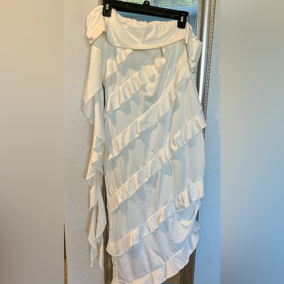 NWT SHEIN Privé Plus One Shoulder Layered Ruffle Trim Asymmetrical Hem Dress - Picture 4 of 5